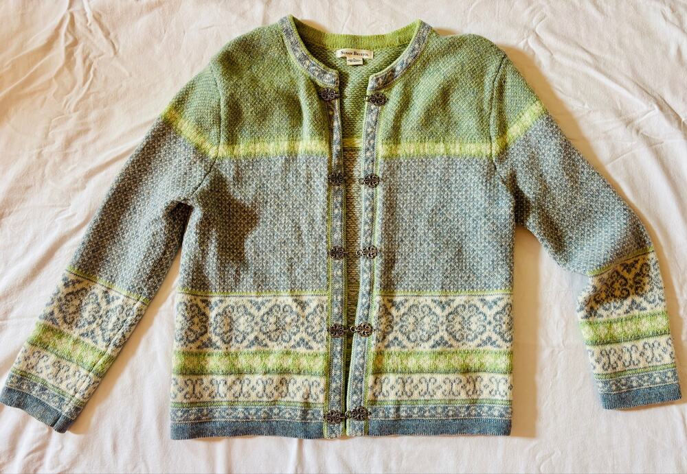 vintage Susan Bristol 100% Wool Nordic Fair Isle Clasp Cardigan Sweater
